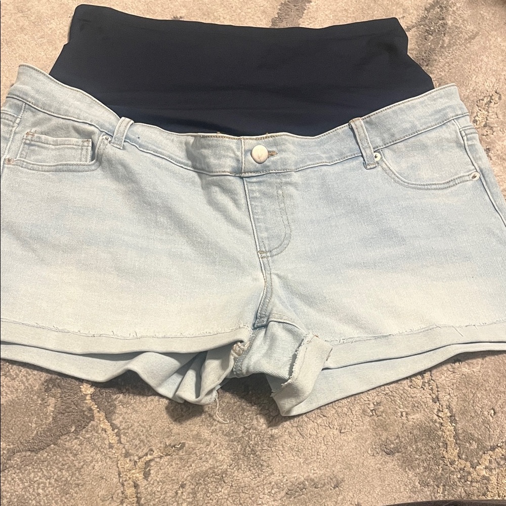 Time and Tru Light Wash Jean Maternity Shorts